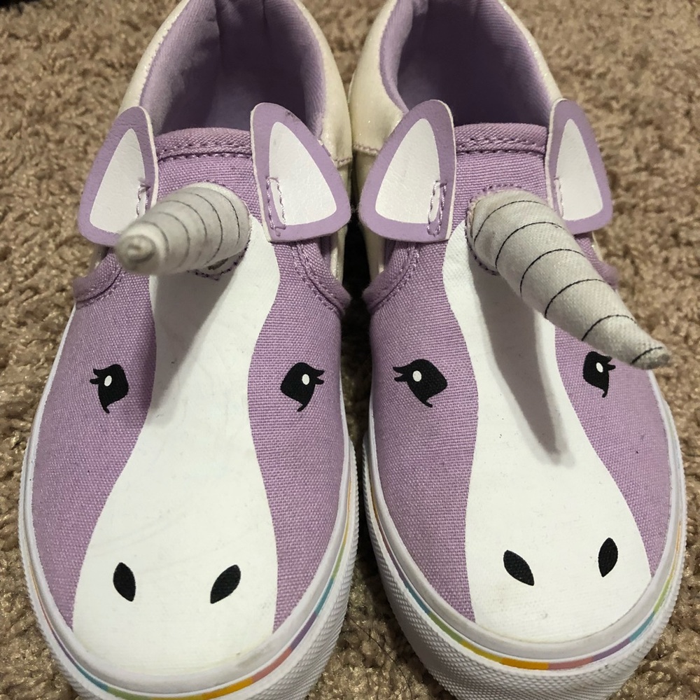 Little girls Unicorn vans On Hold❌🚫